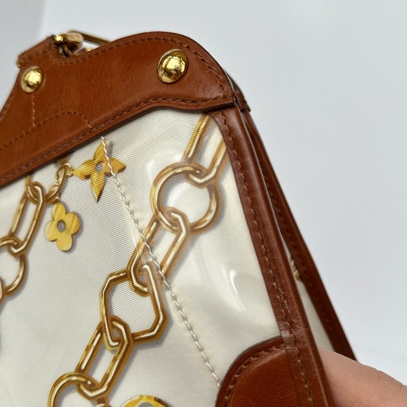 Louis Vuitton Limited Edition White Monogram Charms Cabas PVC bag - Picture 9 of 15